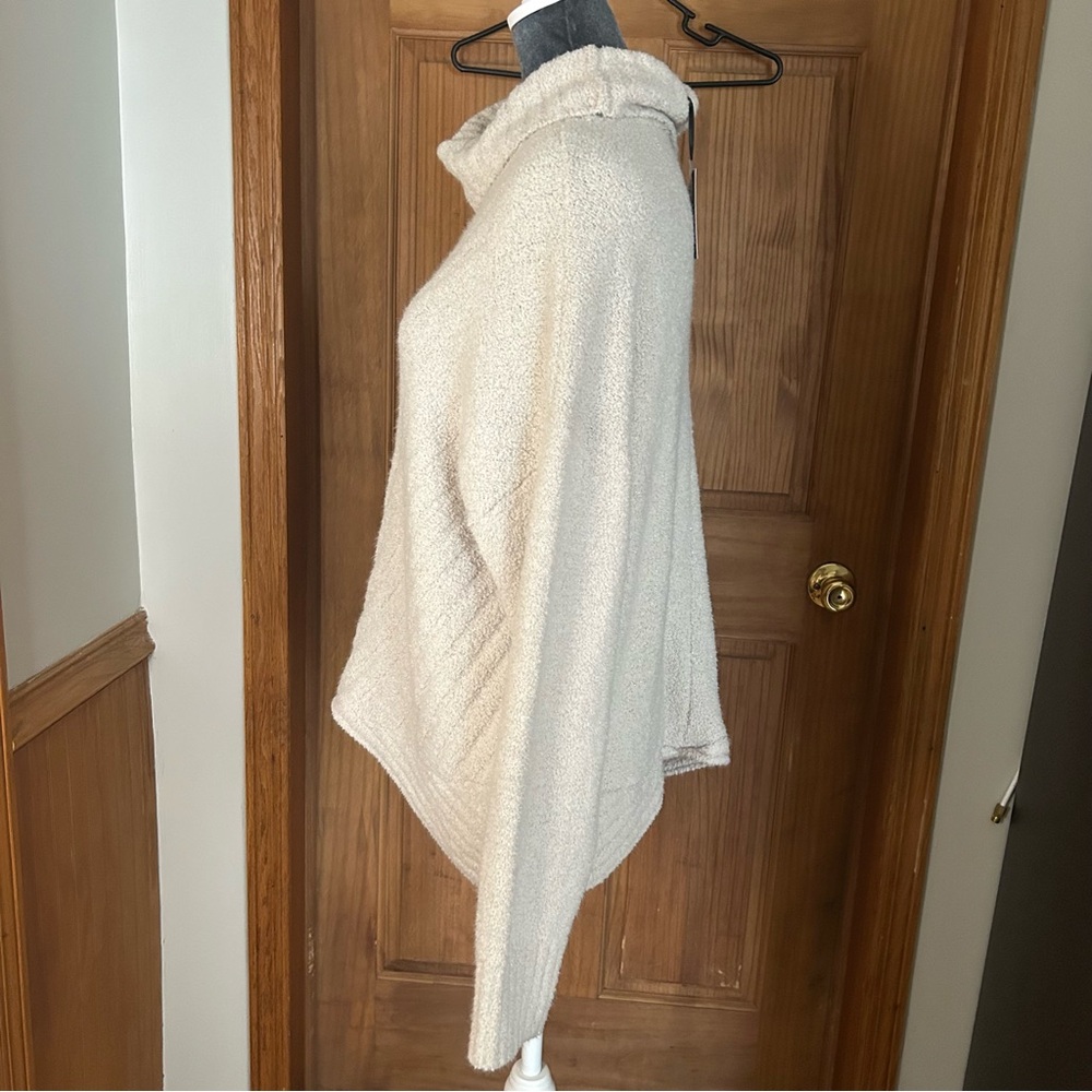 Simply Vera Vera Wang Cream Turtleneck Neck Sweater - Picture 2 of 8